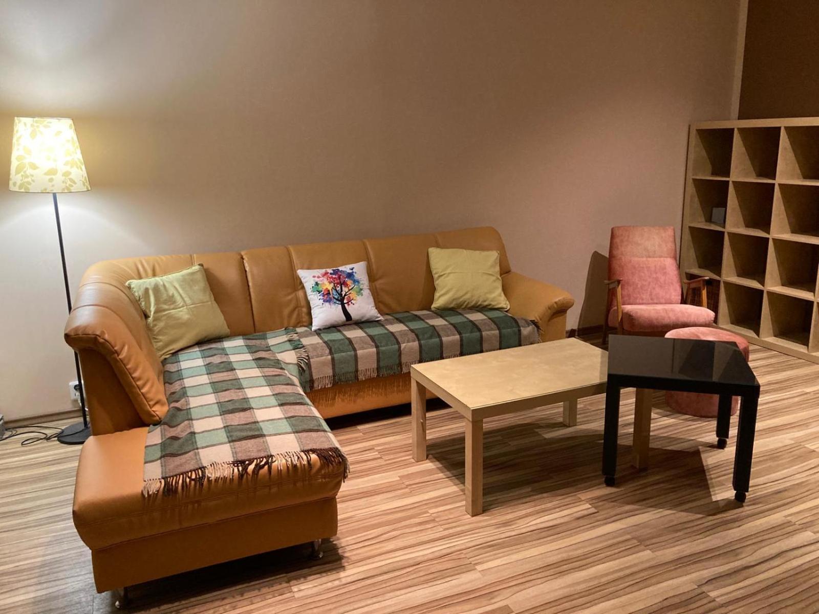 Apartman Hodonin 7 7 7 2 3 4 1 9 4 Buitenkant foto